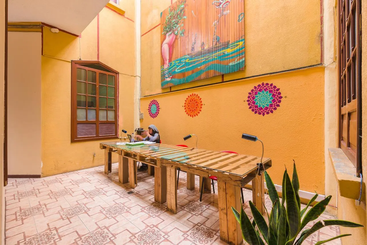 Casa Del Sol Otel Bogotá Konukevi