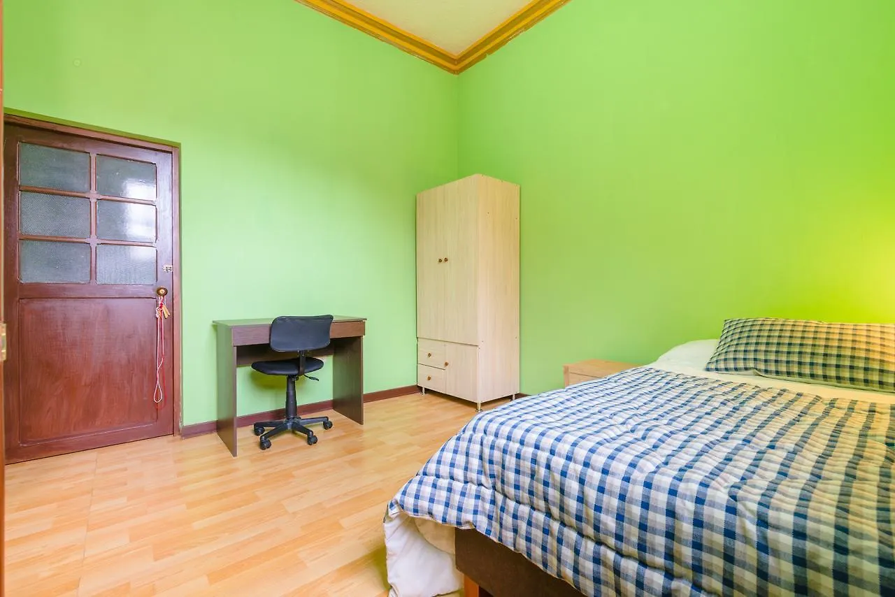 Konukevi Casa Del Sol Otel Bogotá