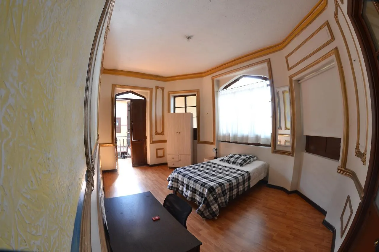 Konukevi Casa Del Sol Otel Bogotá